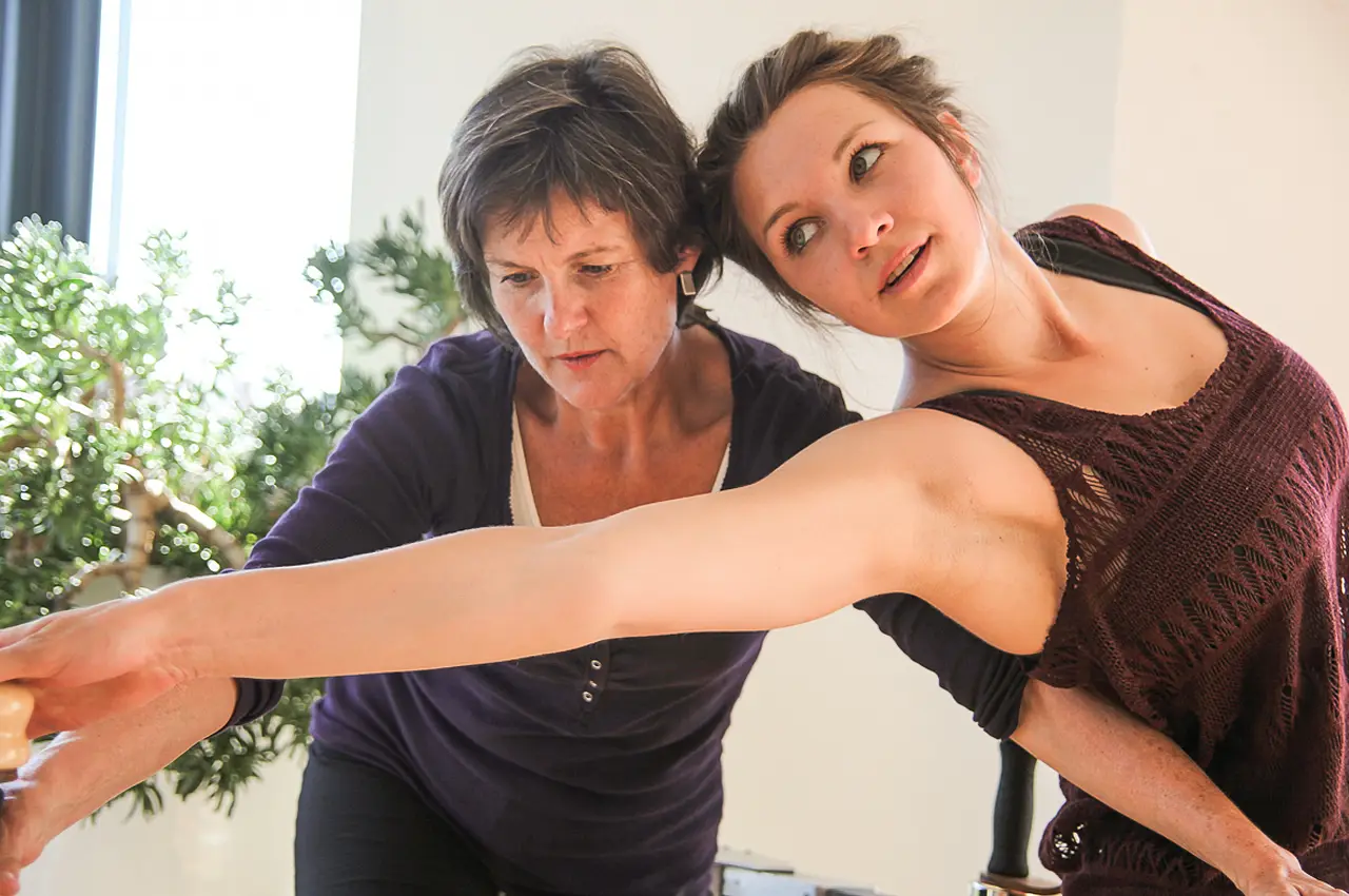GYROTONIC® für Tänzer, spezielles Training mit Tänzerin Doris van Bebber, Hilfe für   Tanztechniken, zur Unterstützung der korrekten Ausführung komplexer Bewegungsabläufe, Vorbeugung für Verletzungen